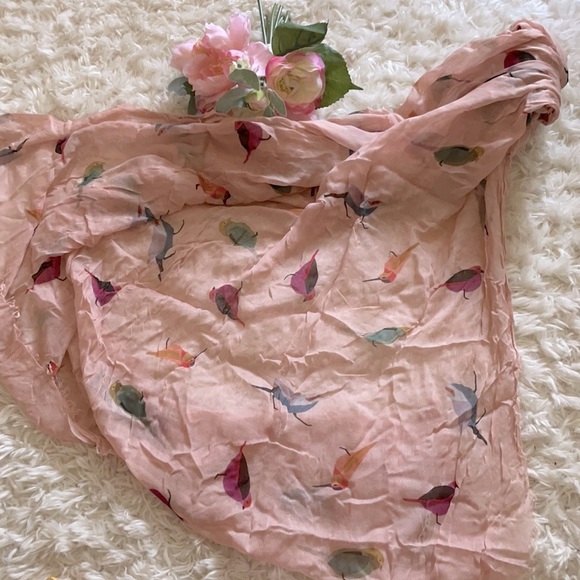 EUC Marc By Marc jacobs bird scarf